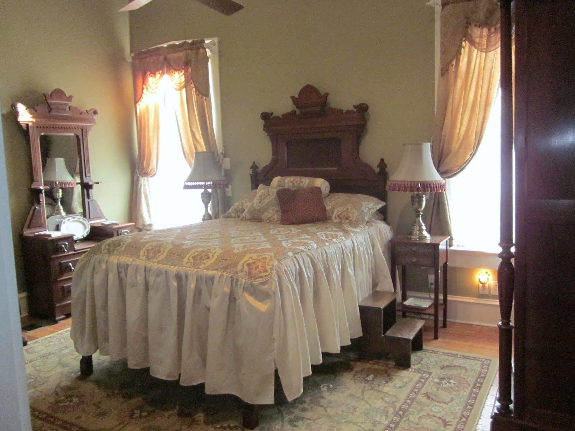 Baer House Inn Vicksburg Extérieur photo